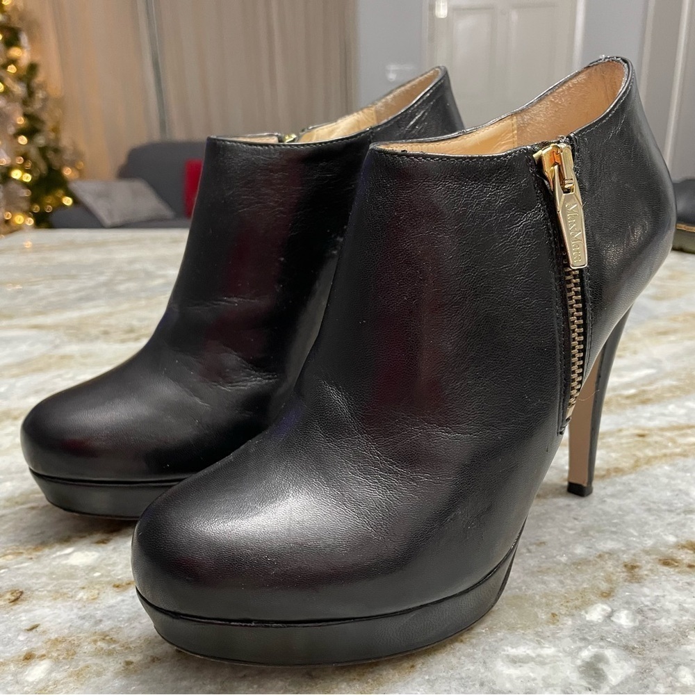 MaxMara Black Leather Heeled Ankle Booties EU 36.5
